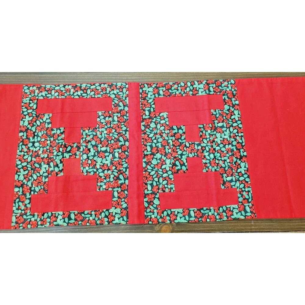 Handmade Patchwork Pieced Table Runner Christmas Red Green 39